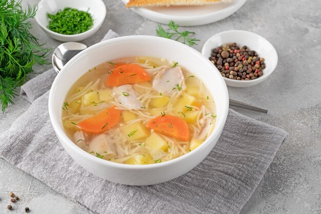 Resep Sup ayam nikmat dan sehat untuk anak
